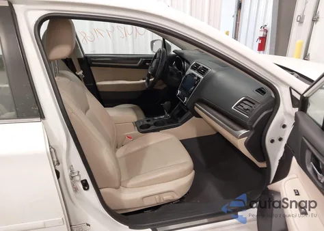 2018 Subaru Legacy 3.6R Limited z USA, uszkodzony, nr VIN 4S3BNEN60J3010354